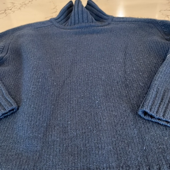 Demylee wool drop shoulder sweater size smalll - Picture 3 of 9